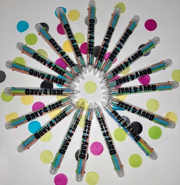 Multi pennen uitdeelkadootje met naam