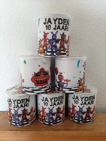 Pringels fnaf five nights at freddy's