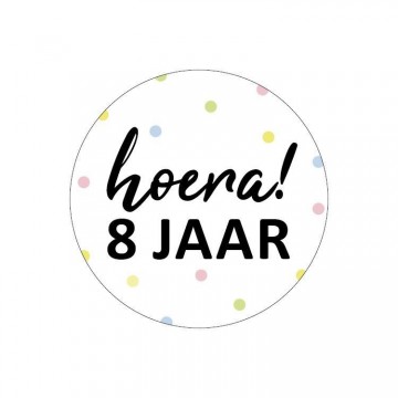 Sticker rond 40mm hoera 8 jaar 250pr